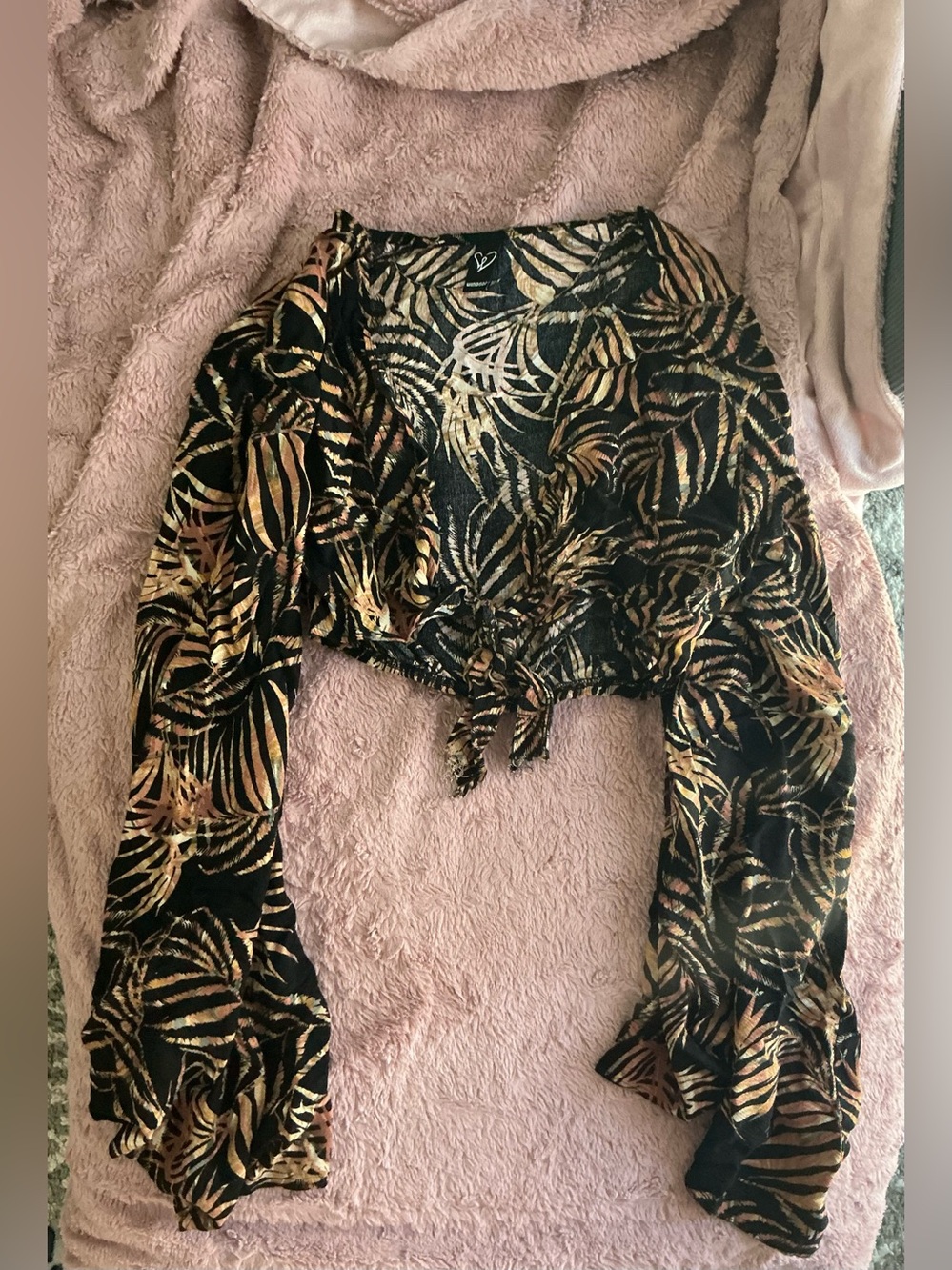 Windsor Black, Gold & Pink Tropical Print crop tie  Top